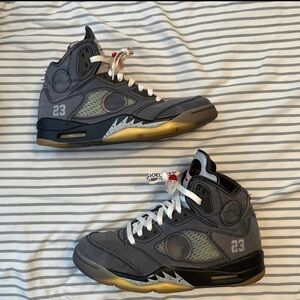 JORDAN 5 OFF WHITE MUSLIM SLIGHTLY
USED PRICE NEGOTIABLE